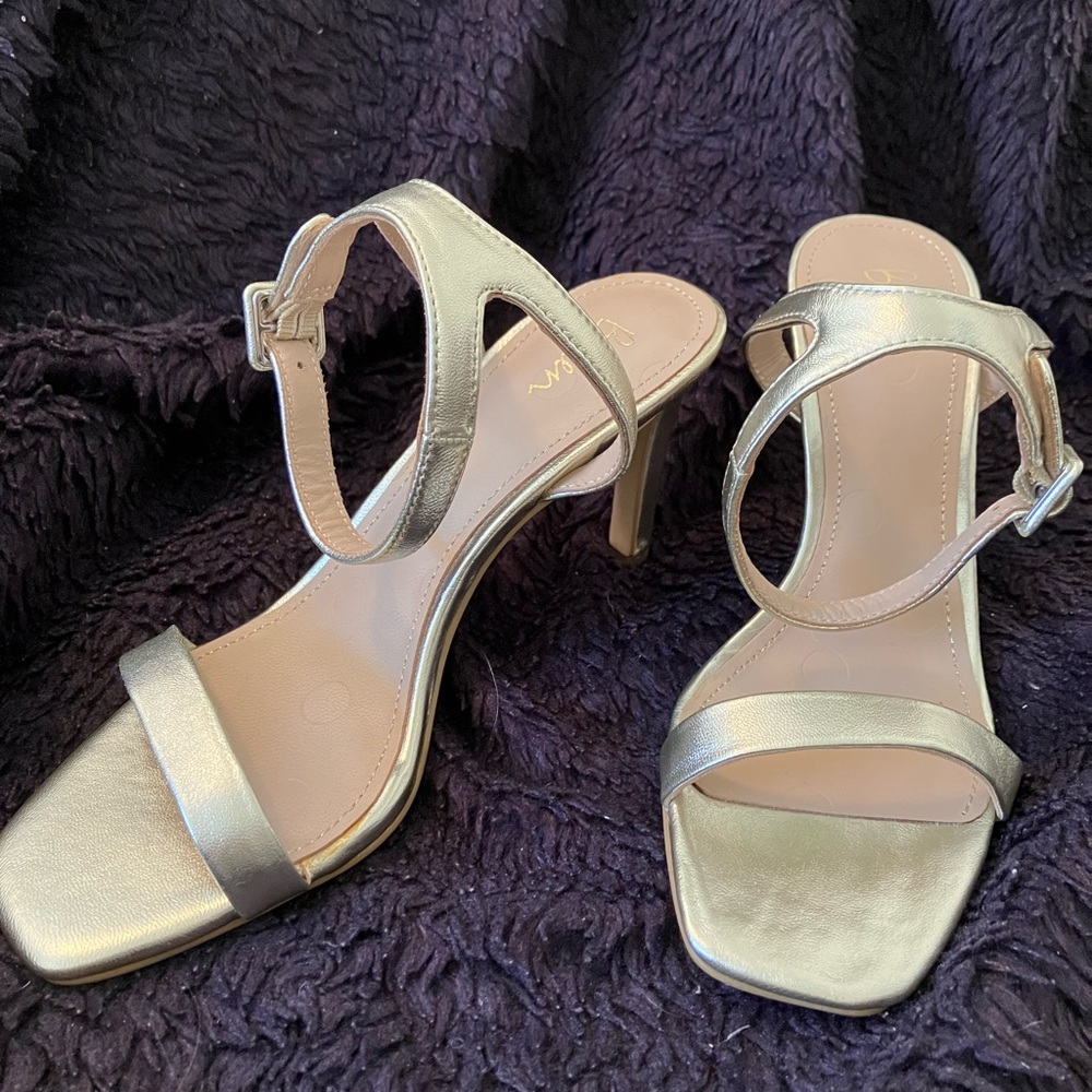 Boden EU 37 Women's Gold Metallic Ankle Strap Heels Square Open Toe